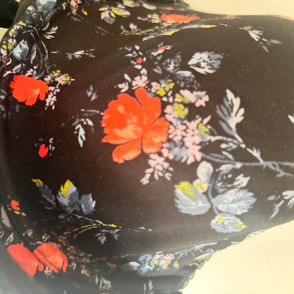 Victoria's Secret Body by Victoria Floral Bra Size 36DDD - Picture 3 of 5